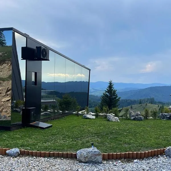 Pasul Palma Village-Mirror House, hotel in Suceava