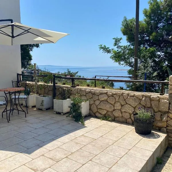 Apartman Anton, hotel v destinaci Stara Baška