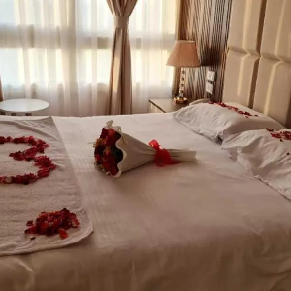 Pyramids Sunshine View, hotel en El Cairo