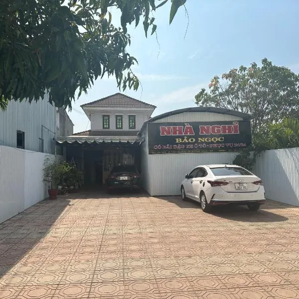 Nhà Nghỉ Bảo Ngọc, khách sạn ở Dồng Xoài