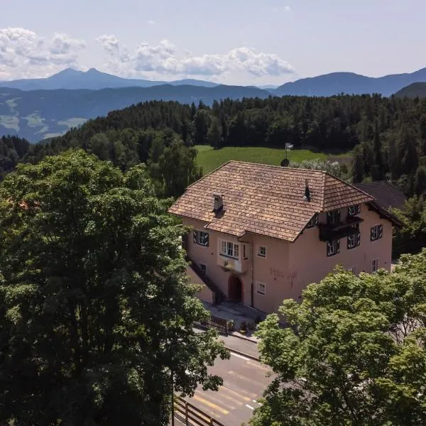 Kaiserau 1907, хотел в Колалбо