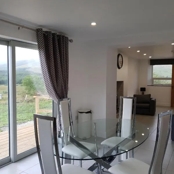 The Gamekeeper's Lodge, hotel v destinaci Ardara