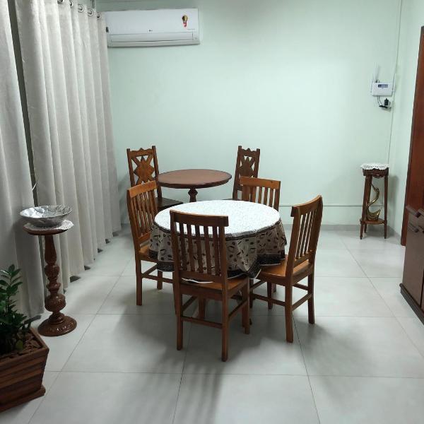 Casa longe de Casa - Ótima Localização - Foto 4