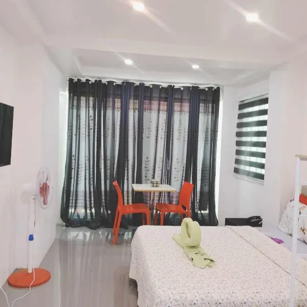 Bais Homestay Studio Room, hotel v destinaci Bais