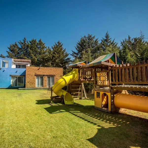 Casa de campo, jardín con juegos privado, hotel in Jolalpan