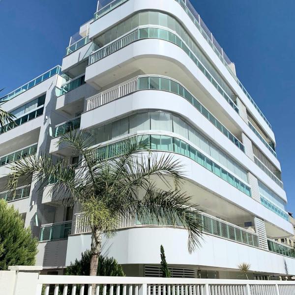Cobertura duplex Beach Side 2vg garagem 100 m Praia do Forte