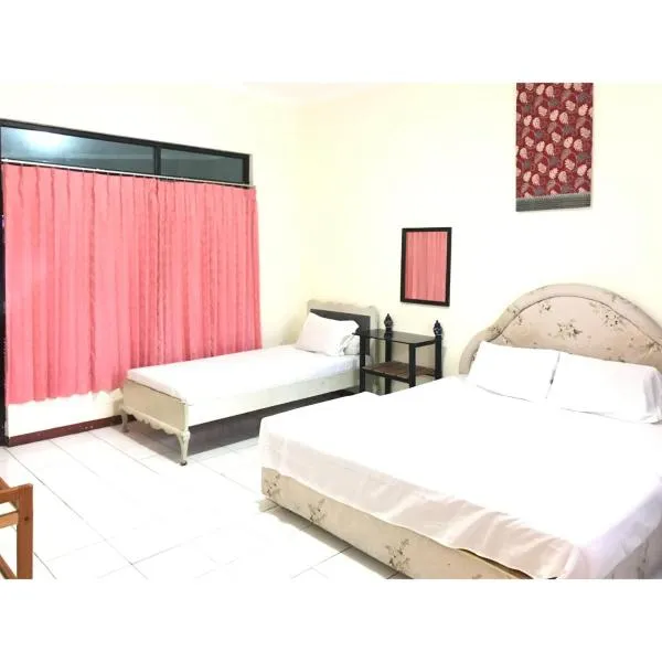 Hotel Lie Mas Prigen Pasuruan Mitra RedDoorz，位于岩望的酒店