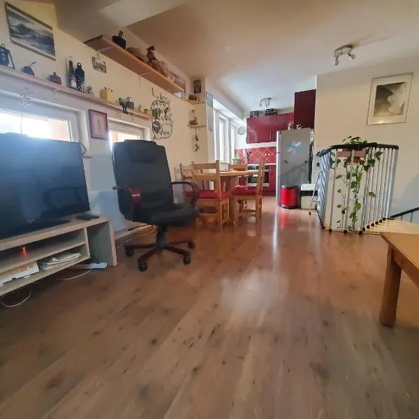 Grand Duplex, 3p, 45 m, très ensoleillé, 6 personnes, hotel a Vars