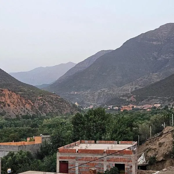 Grand Atlas Guesthouse à 43 km from Marrakech, hotel v destinaci Asguine