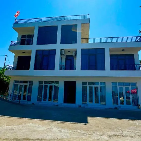 Veranda White House, hotel v destinaci Batumi