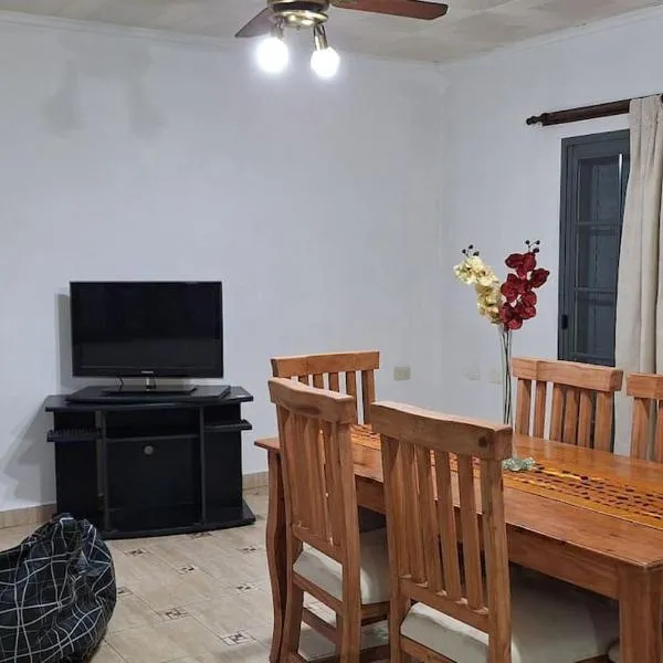 Alquiler Temporario FLEJj, hotel in Santo Tomé