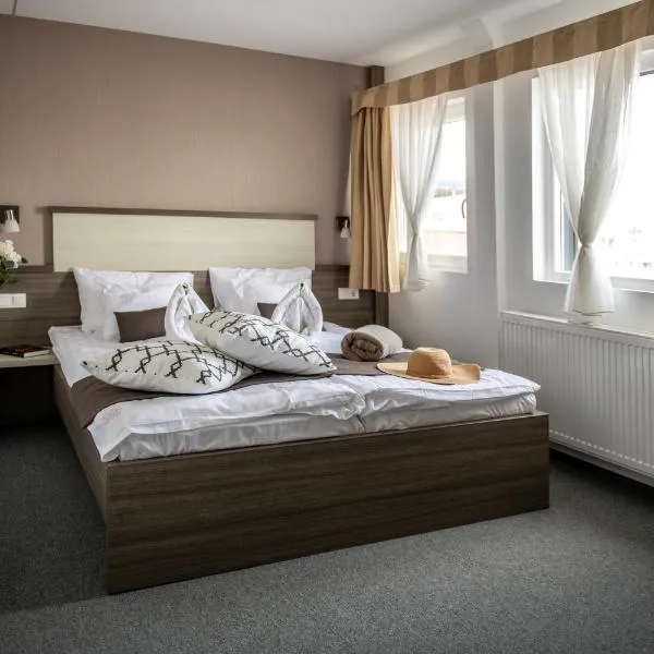 Tündérfátyol, hotel v destinaci Abádszalók
