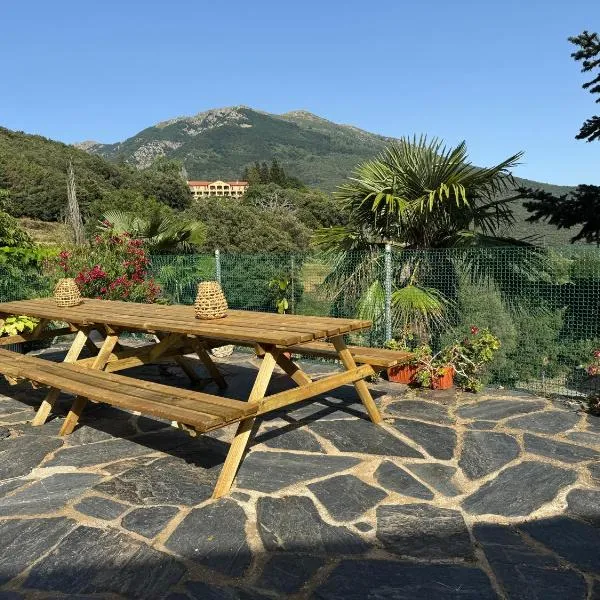 Casa Rural CAL PAGÉS Montseny, hotel v destinaci Montseny