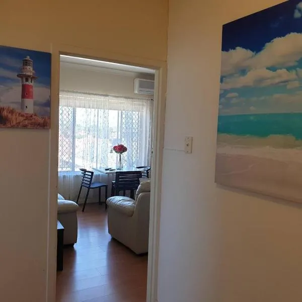 Beach side holiday apartment, hotel in Port Adelaide