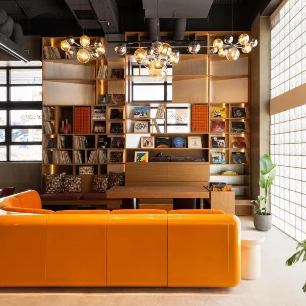 Okupa, hotel in Athens