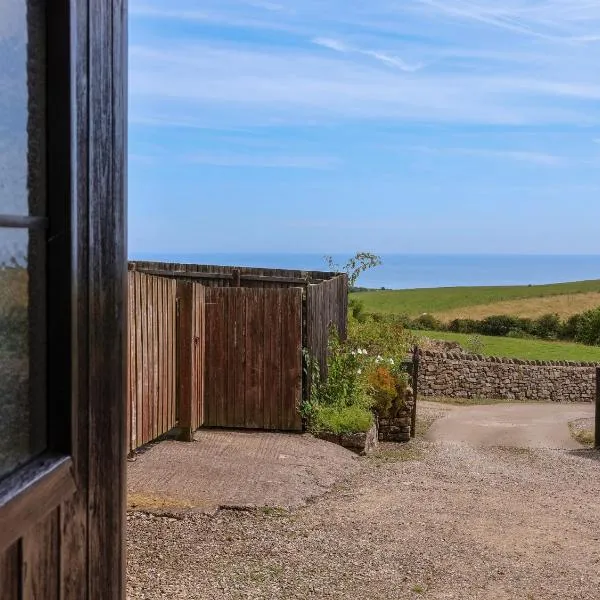 Dairy Cottage, hotel in Staintondale