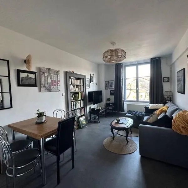 Le Carrousel, appt T3 cosy 75 m2, hotel a Saint-Léonard-de-Noblat