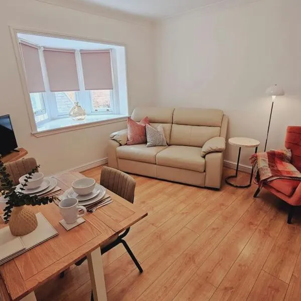 Tettenhall Cosy Apartment - Sleeps 4, hotel in Tettenhall