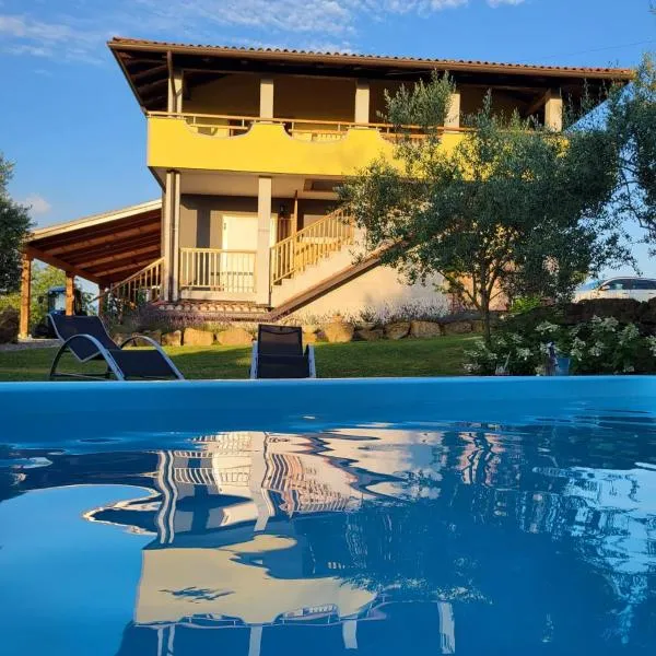 Apartments Štrancar wines, hotel v destinaci Ajdovščina
