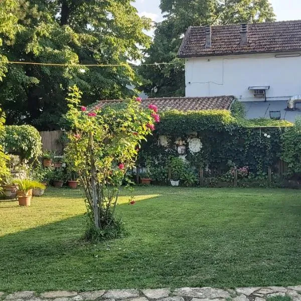 Guest House La Palazzina, hotel v destinaci Rieti