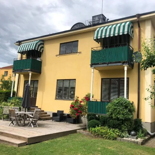 Stensötan, hotel v destinaci Örebro