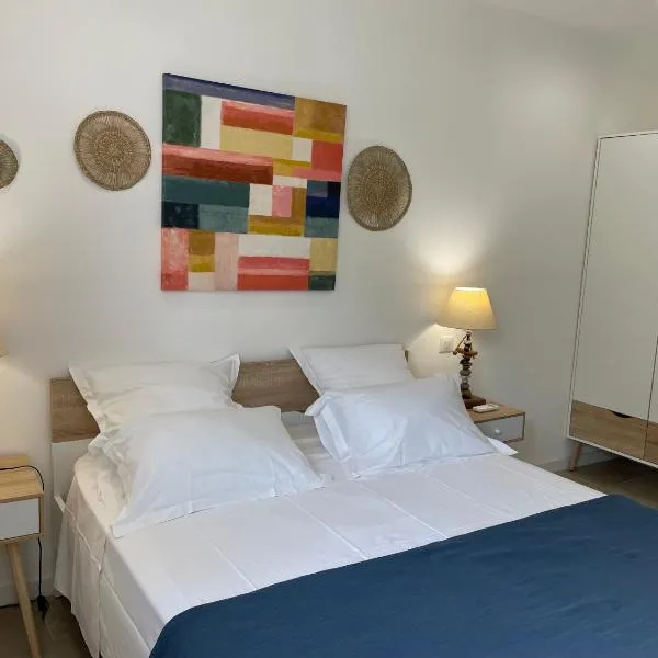 Résidence Patios di Pruno, hotel em Figari