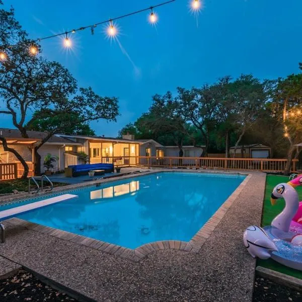 Luxury House By Fiesta Texas & Seaworld With Pool, hotel v destinaci San Antonio