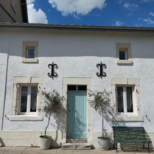 The Enchanted Cottage, ξενοδοχείο σε Taizé