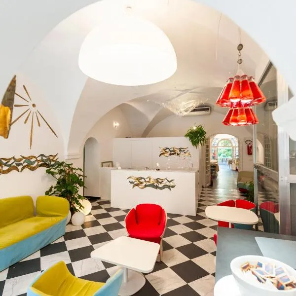 Hotel Melograno, hotel v destinácii Spotorno