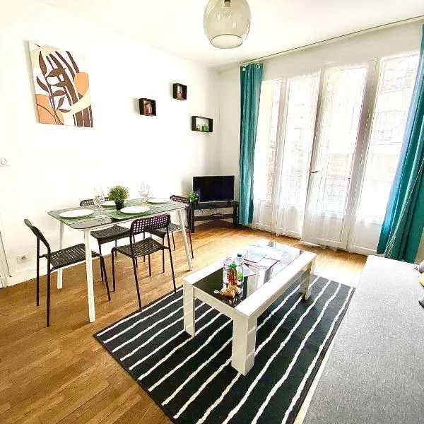Le Chinchauvaud, spacieux avec balcon、リモージュのホテル