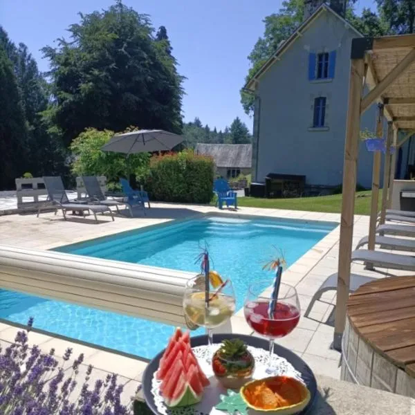 Le Parc des 4 Saisons, hotel v destinaci Corrèze