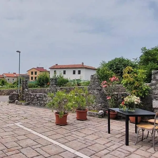 Abèl, hotel in Komen