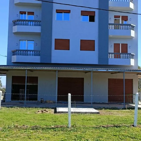 Apartamentos Beach Tahadart, Asilah, hotel v destinaci Briech