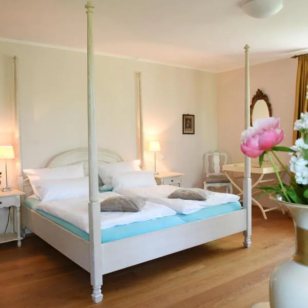Haus Keppelborg: ZI Elisabeth mit Burgmauerblick, hotell i Heek