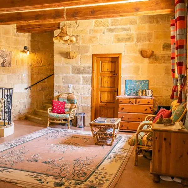 Serene Country House for Beach and Trekking Lovers, hotel v destinaci Xagħra