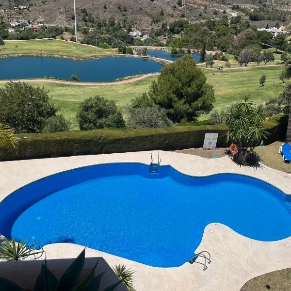 Alhaurín Golf Premium Views, hotel v destinácii Alhaurín el Grande