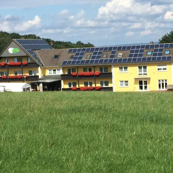Knüllhotel Tann-Eck, hotel v destinaci Knüllwald