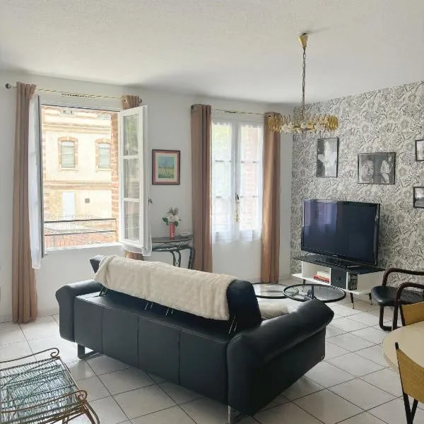 Appartement hypercentre avec parking, hotel v destinaci Albi