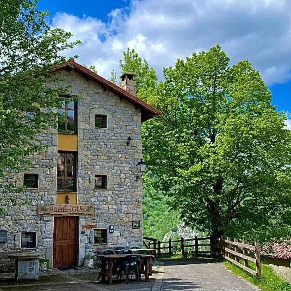 Albergue Peña Castil, hotel v destinaci Sotres