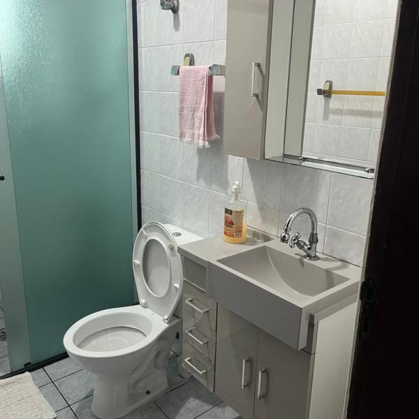 Ap Canto do Forte com Wi-Fi, TV e varanda - Foto 3
