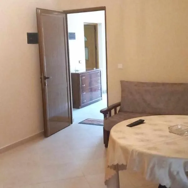 Apartments Natalia Fier Albania โรงแรมในฟิเอร์