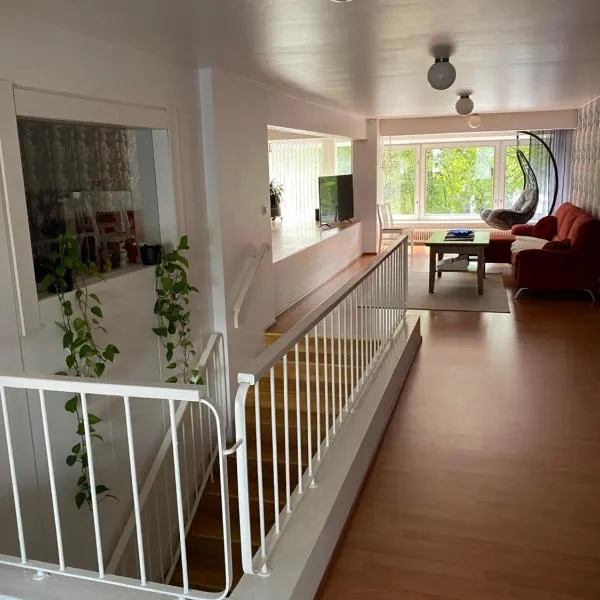 Iso kuutti, hotel di Savonlinna