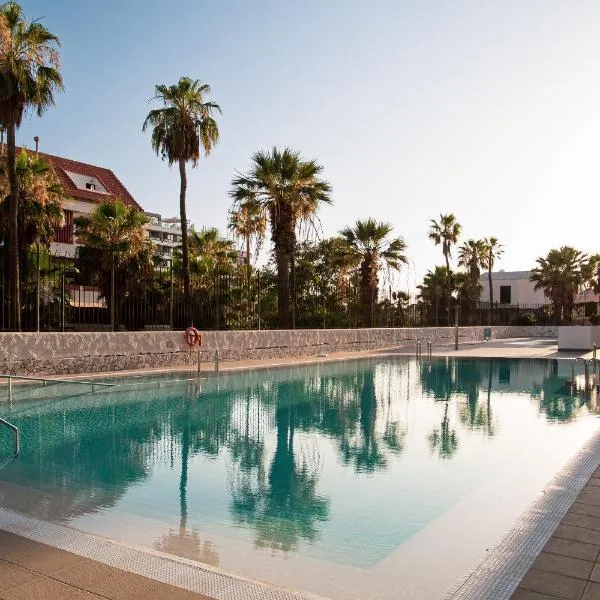 Playa Honda 51 C, hotel in Playa de las Americas