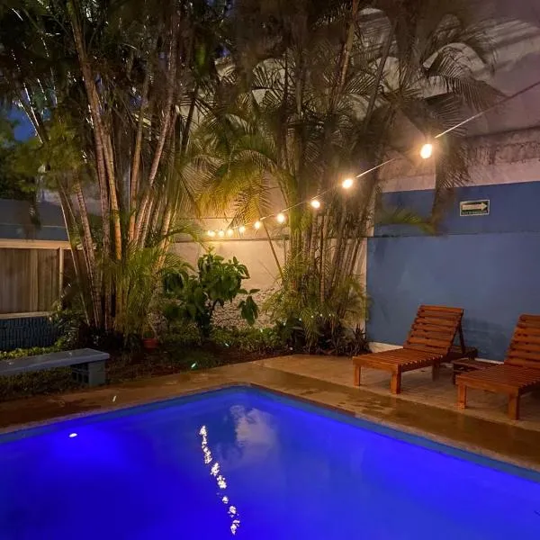 Suites del Sureste - Mérida, hotel in Mérida