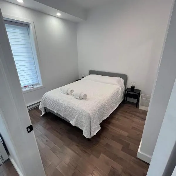 Grand appartement tout près du centre-ville, Hotel in Québec
