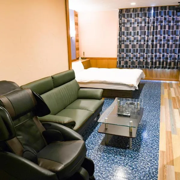 Hotel HERB ホテルハーブ大人用, hotel v destinaci Macujama
