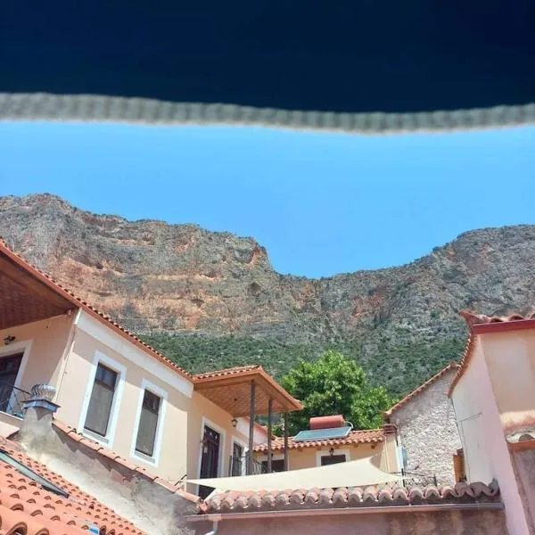 Rodomelo Cute Studio 3, hotel em Leonidio