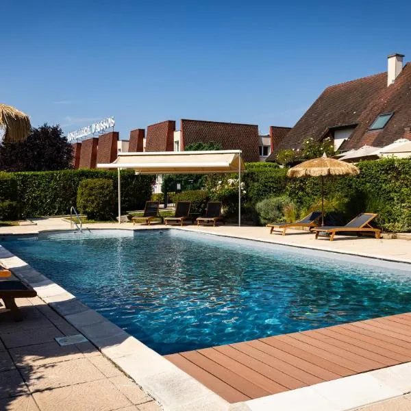 Logis Hostellerie D'Aussois, hotel v destinaci Semur-en-Auxois