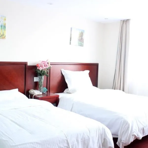 Donghai에 위치한 호텔 GreenTree Inn Jiangsu Lianyungang Donghai New Bus Station Express Hotel