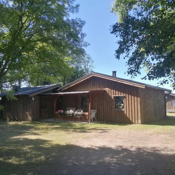 Strandnära hus med havsutsikt och stor tomt, hotel sa Halmstad
